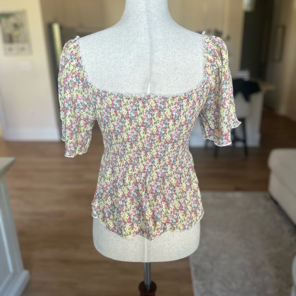 Floral Top - Picture 3 of 5